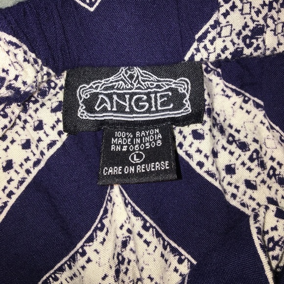 Cute Short Romper  🛍🎀 - Picture 2 of 3